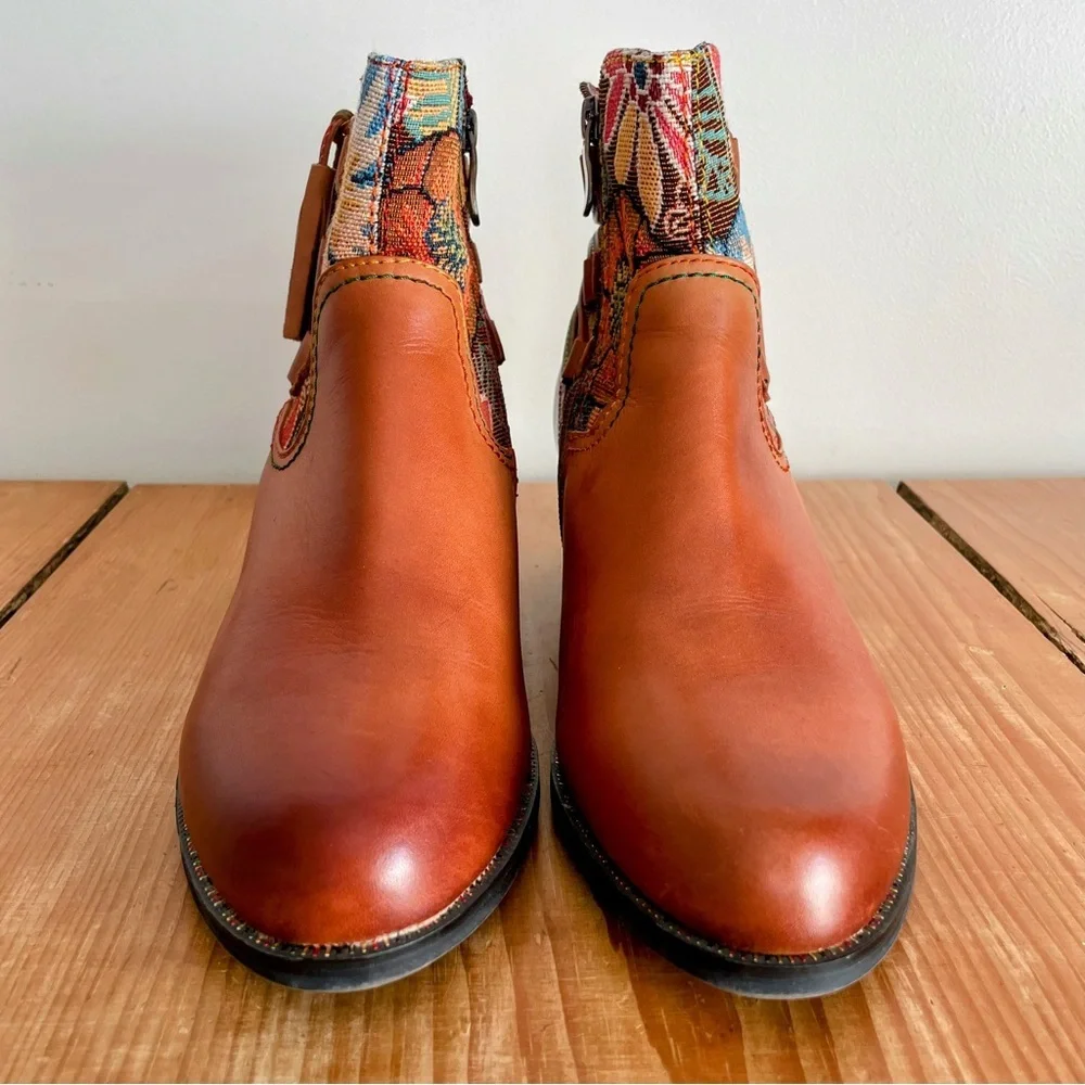 L’Artiste Brown Leather Ankle Boots Floral Tapestry Tassel Zipper Size 40 / US 9 - Picture 2 of 13